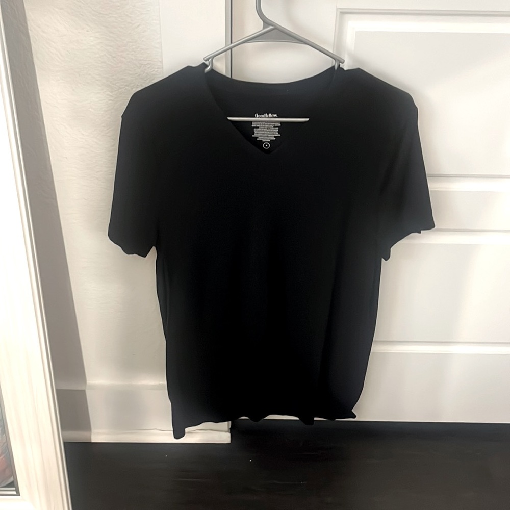 2 goodfellow modal V neck t shirts